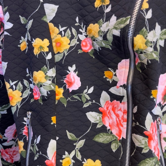 Colori jacket in really good condition. - Picture 8 of 9